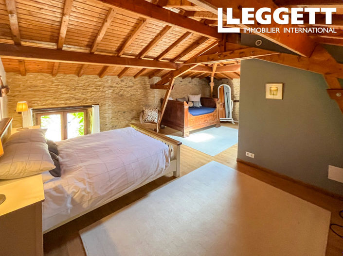 Image No.9-3 Bed House for sale