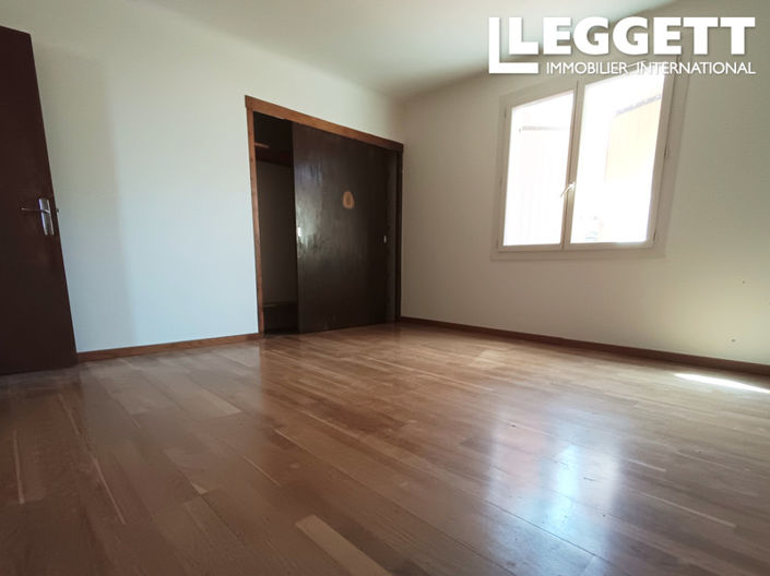 Image No.10-4 Bed House for sale