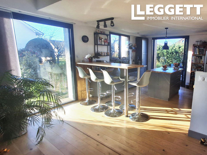 Image No.3-5 Bed House for sale