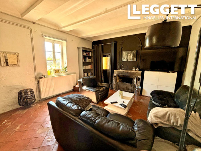 Image No.9-2 Bed House for sale