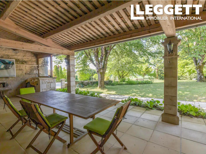 Image No.2-4 Bed House for sale