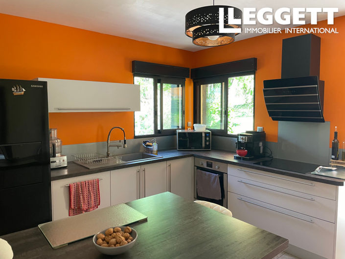 Image No.7-3 Bed House for sale