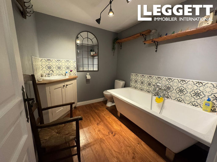 Image No.10-4 Bed House for sale