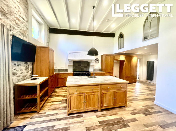 Image No.3-5 Bed House for sale