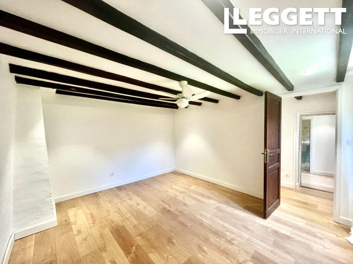 Image No.7-5 Bed House for sale