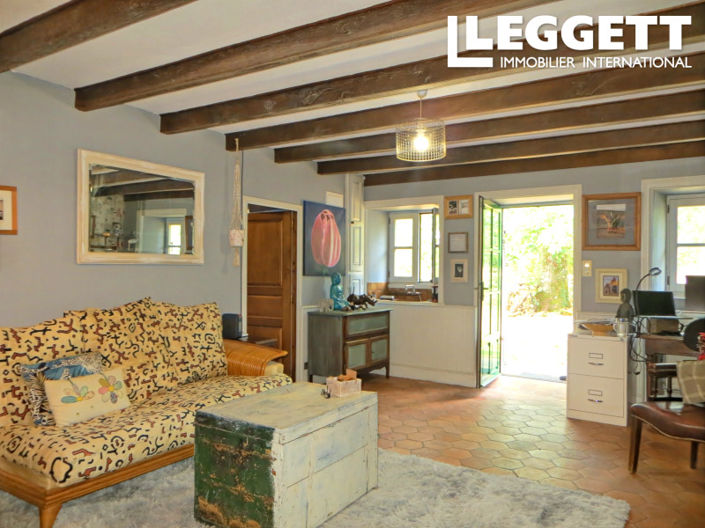 Image No.2-Maison de 2 chambres à vendre à Charente