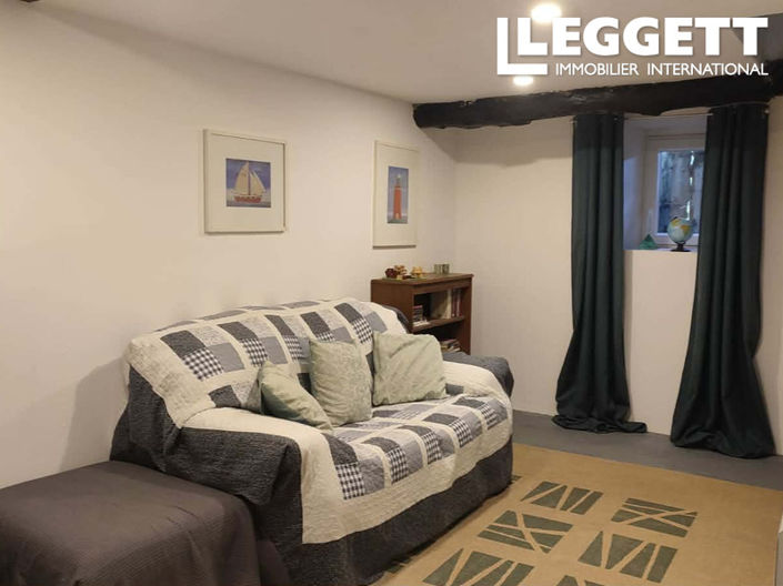 Image No.6-2 Bed House for sale