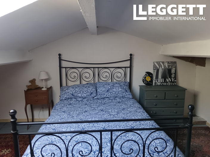 Image No.8-2 Bed House for sale