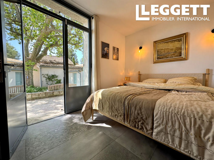 Image No.8-2 Bed House for sale