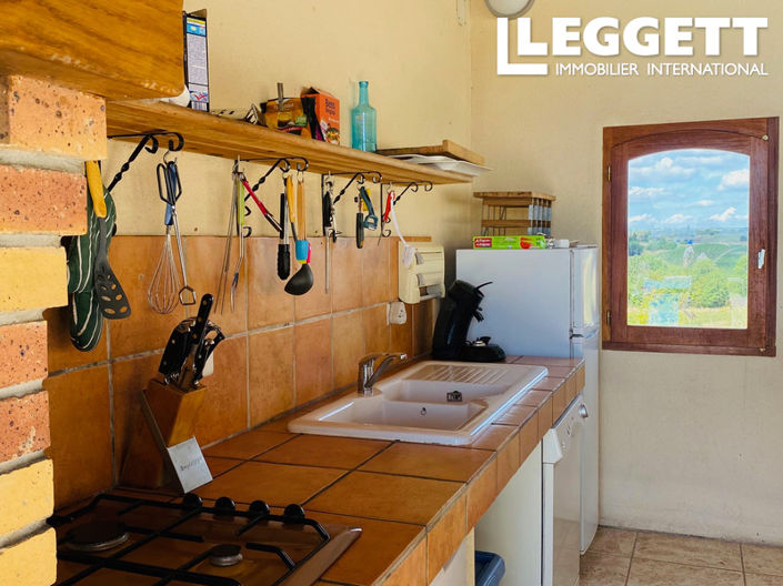 Image No.6-5 Bed House for sale