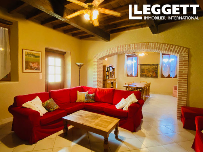 Image No.9-5 Bed House for sale