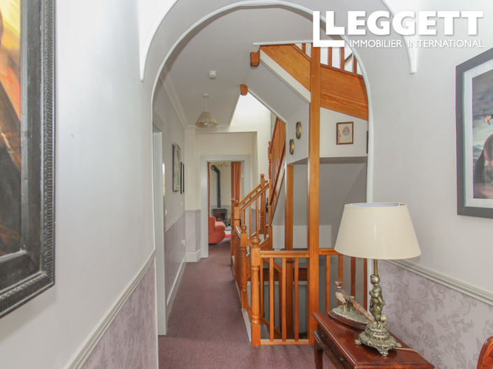 Image No.7-9 Bed Chateaux for sale