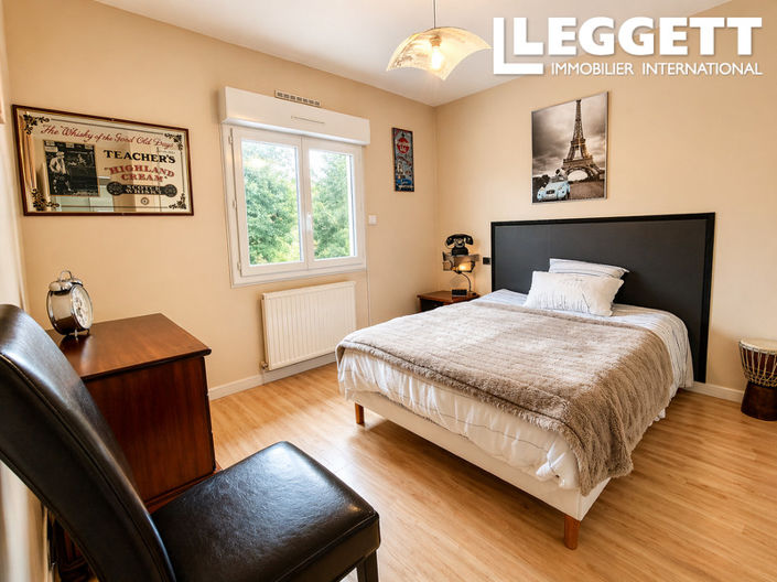 Image No.4-4 Bed House for sale