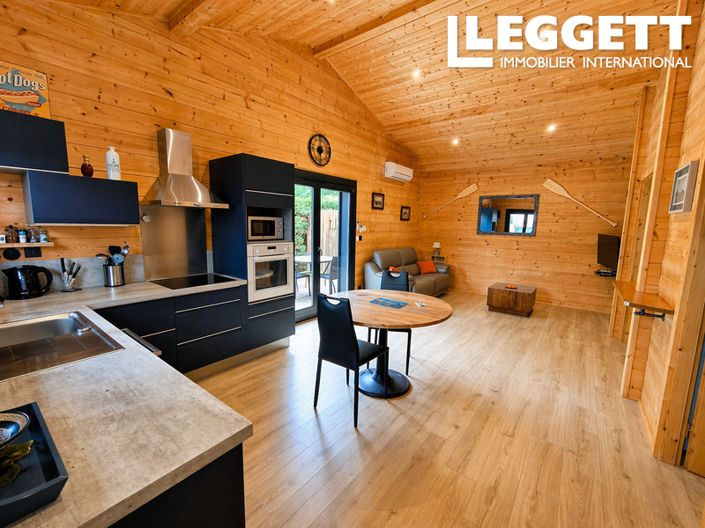 Image No.6-4 Bed House for sale