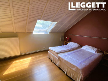 ahr0chm6ly9jzg4uagvzdglhlmltbw8vaw1hz2uvvevom