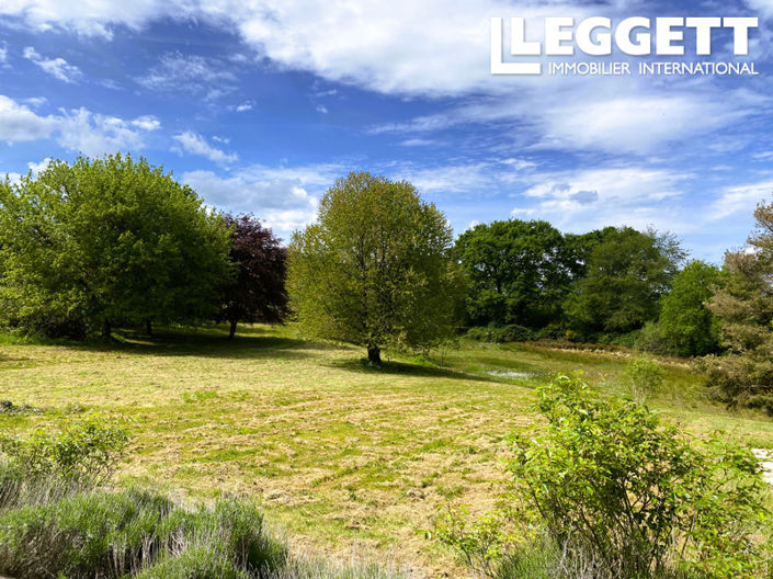 Image No.8-7 Bed House for sale