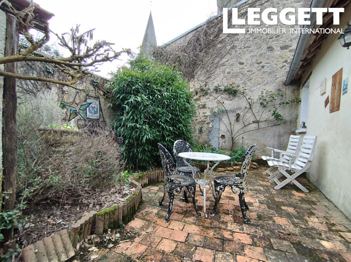 Image No.8-2 Bed House for sale