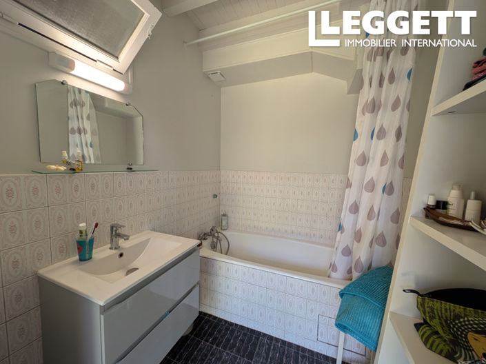 Image No.7-3 Bed House for sale