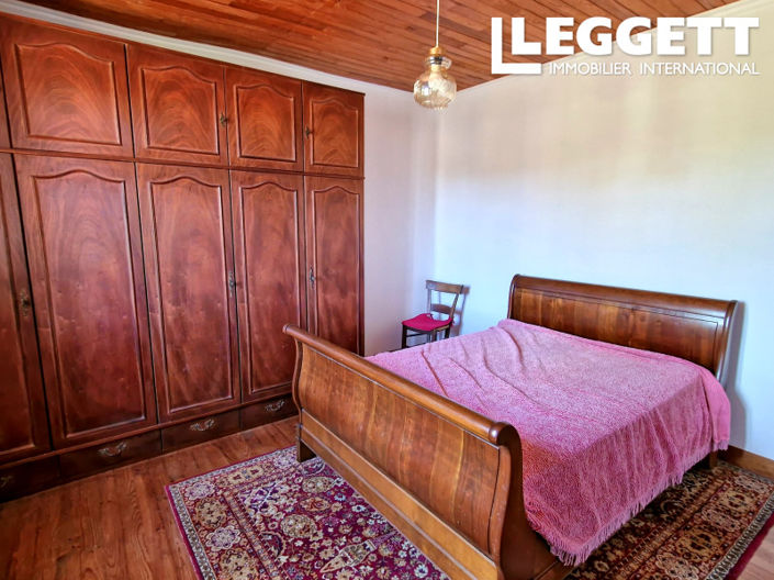 Image No.4-3 Bed House for sale