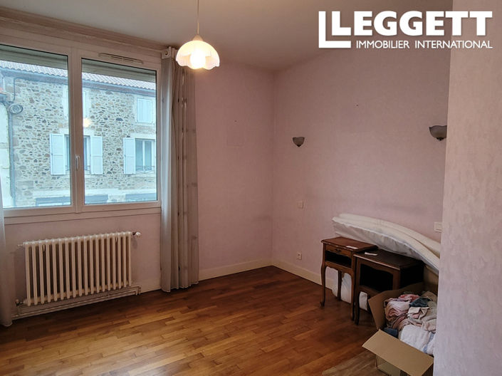 Image No.4-2 Bed Commercial for sale