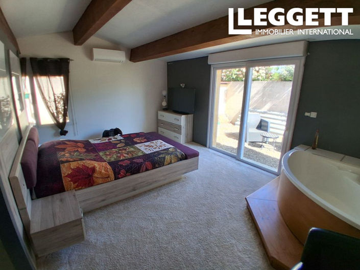 Image No.6-4 Bed House for sale