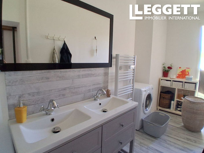 Image No.7-4 Bed House for sale