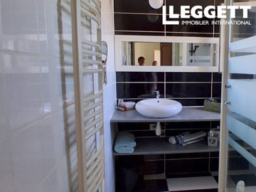 ahr0chm6ly9jzg4uagvzdglhlmltbw8vaw1hz2uvvevom