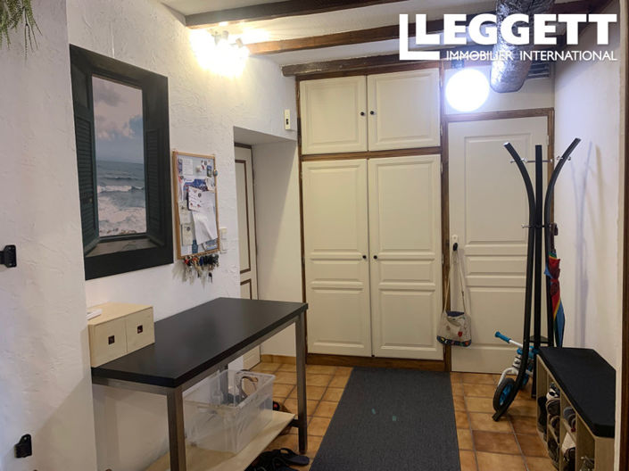 Image No.8-2 Bed House for sale