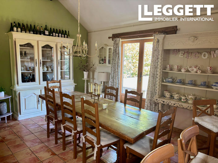 Image No.4-7 Bed House for sale