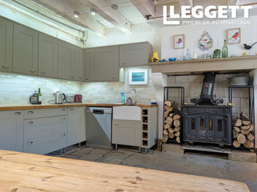 ahr0chm6ly9jzg4uagvzdglhlmltbw8vaw1hz2uvvevom