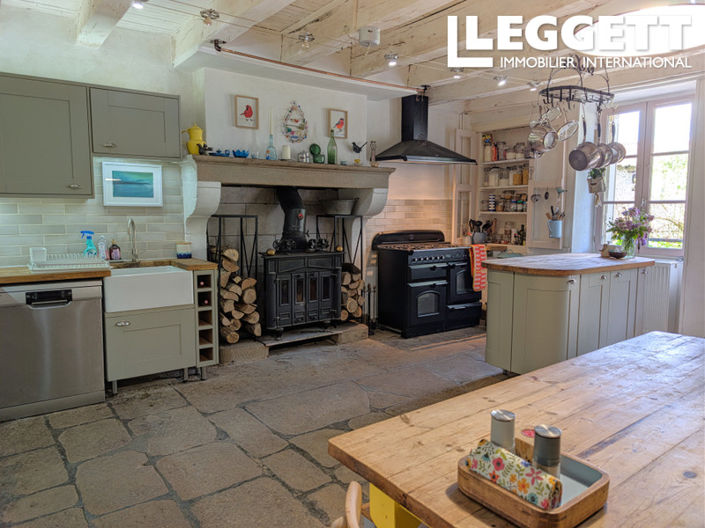 Image No.4-4 Bed House for sale