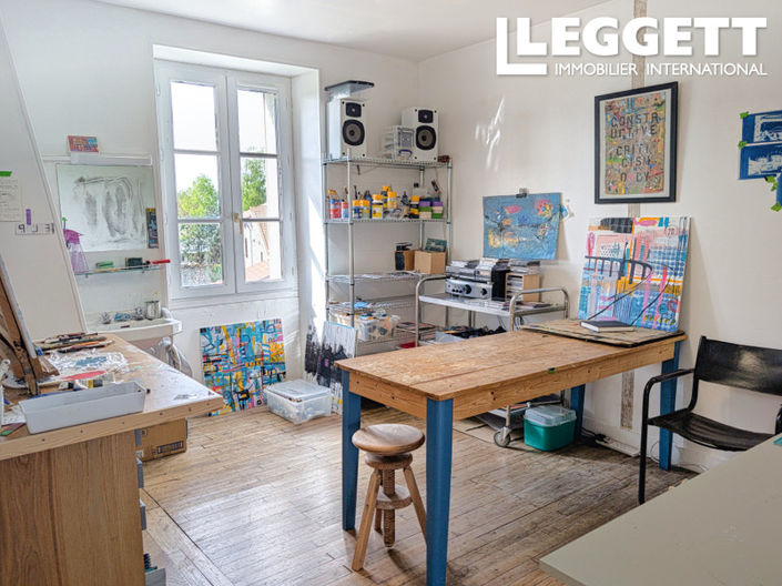 Image No.8-4 Bed House for sale