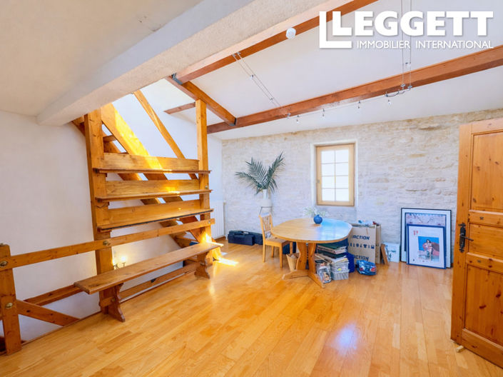 Image No.3-5 Bed House for sale