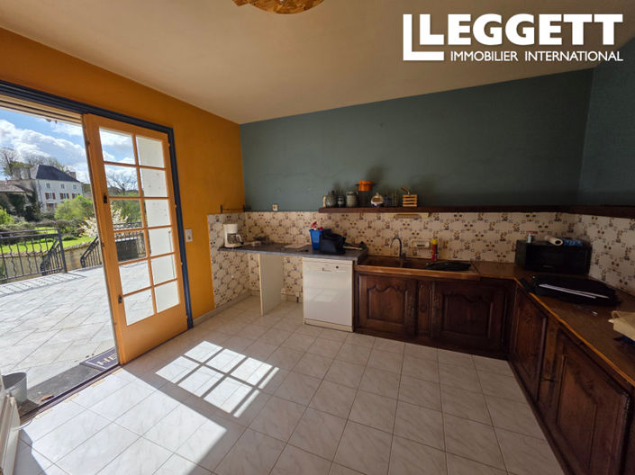 Image No.6-Maison de 3 chambres à vendre à Chef-Boutonne