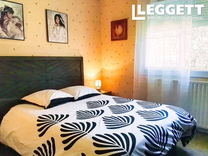 Image No.6-3 Bed House for sale