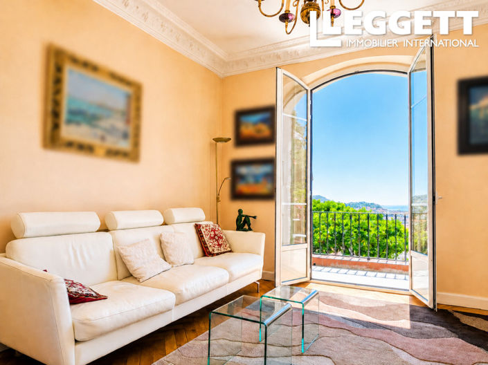 Image No.2-4 Bed House for sale