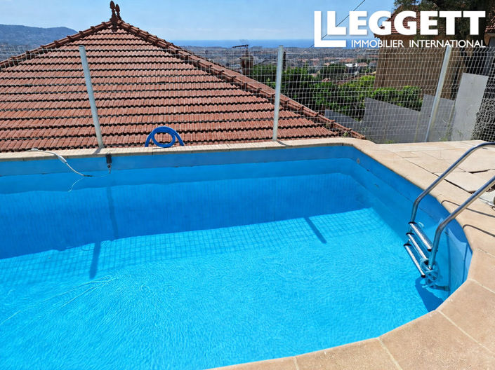 Image No.6-4 Bed House for sale