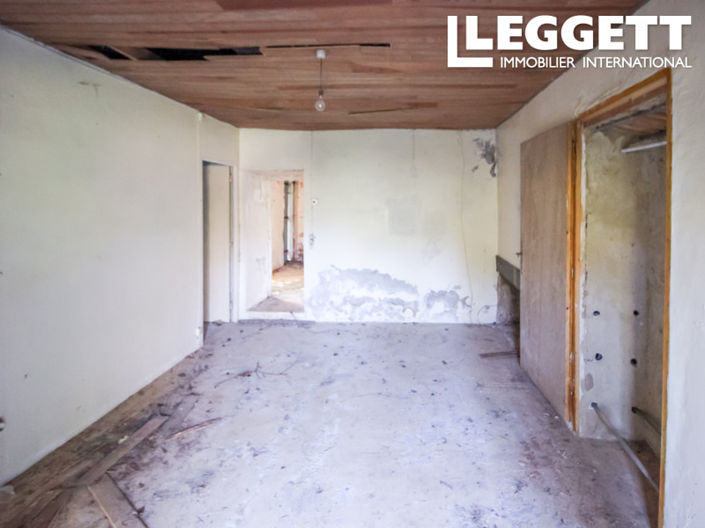 Image No.5-House for sale