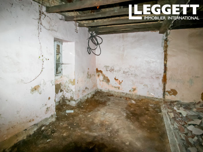 Image No.6-House for sale