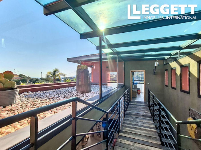 Image No.7-3 Bed House for sale