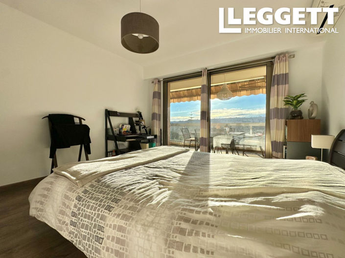 Image No.6-3 Bed Apartment for sale