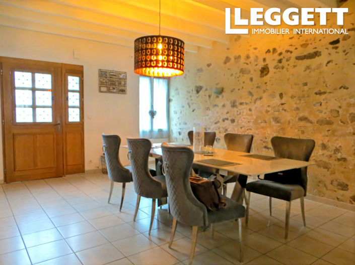 Image No.2-3 Bed House for sale