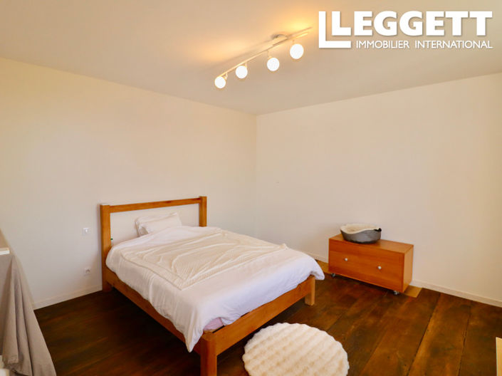 Image No.6-Maison de 3 chambres à vendre à Yvrac-et-Malleyrand