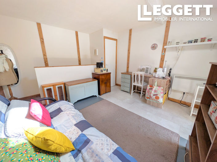 Image No.8-3 Bed House for sale