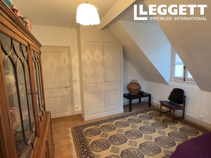 Image No.7-6 Bed House for sale