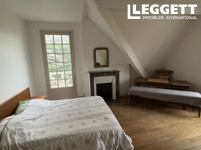 Image No.8-6 Bed House for sale