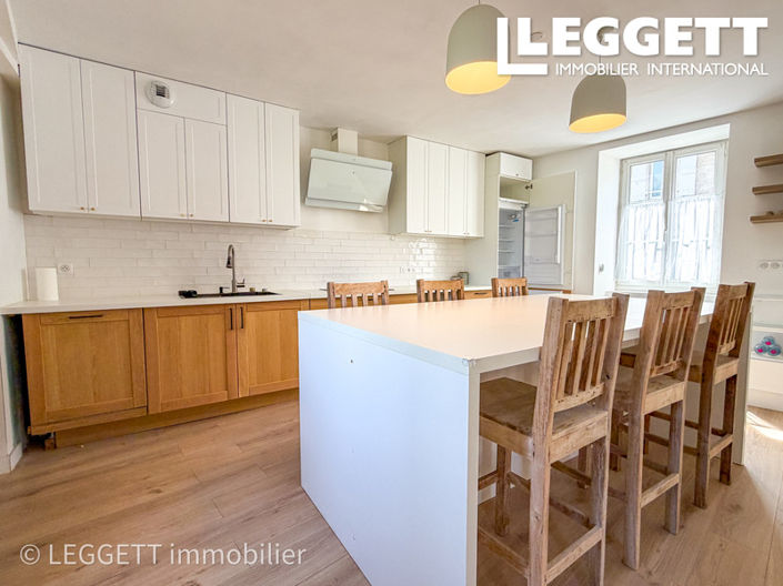 Image No.9-Maison de 7 chambres à vendre à Bretenoux