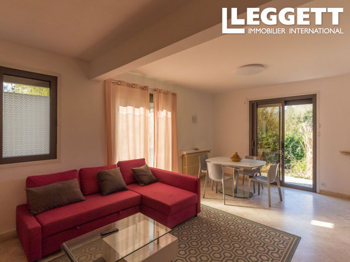 Image No.10-6 Bed House for sale