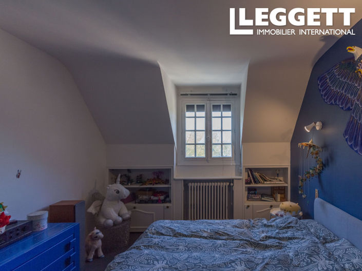 Image No.9-6 Bed House for sale