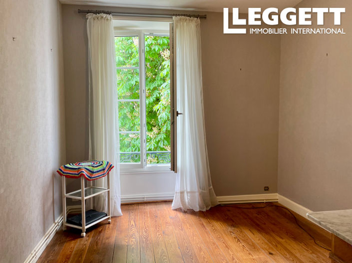 Image No.9-5 Bed House for sale